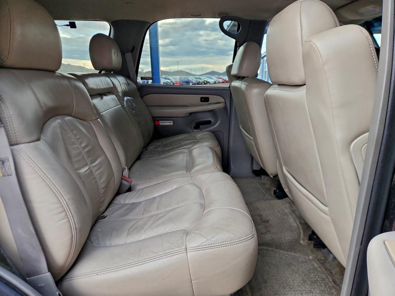 2001 Chevrolet Tahoe C1500 VIN: 1GNEC13T11R171904 Lot: 93648795