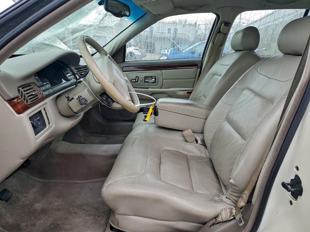 1998 Cadillac Deville VIN: 1G6KD54Y7WU728929 Lot: 94341105