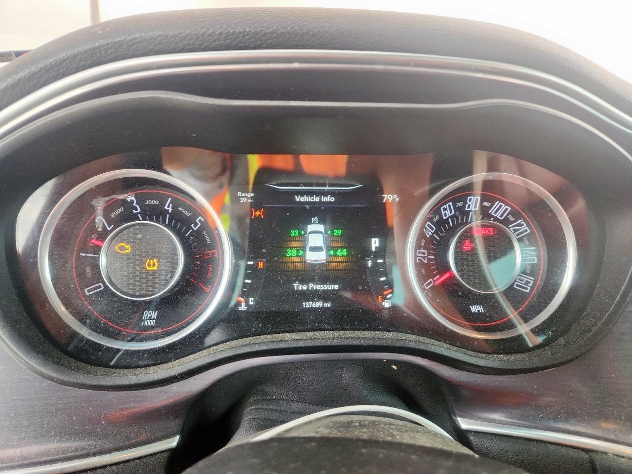 2015 Dodge Challenger Sxt VIN: 2C3CDZAT4FH822002 Lot: 93195795