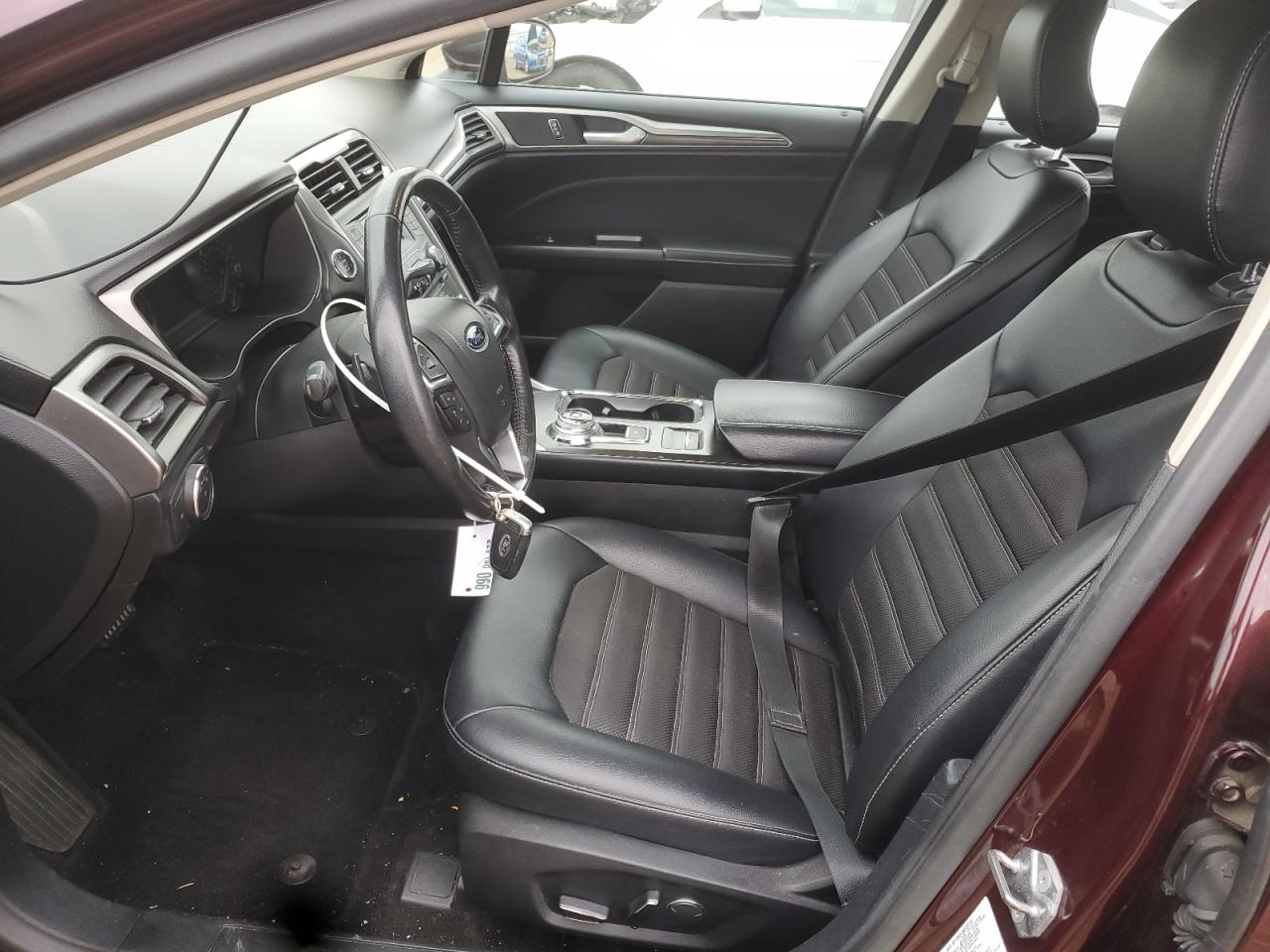 2017 Ford Fusion Se VIN: 3FA6P0HD3HR393765 Lot: 92640855