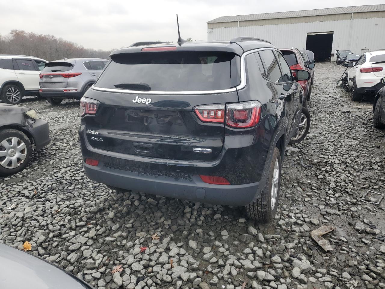 2024 Jeep Compass Latitude VIN: 3C4NJDBNXRT101047 Lot: 93090635