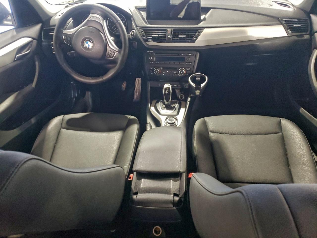 2015 BMW X1 xDrive28I VIN: WBAVL1C54FVY24618 Lot: 93901895