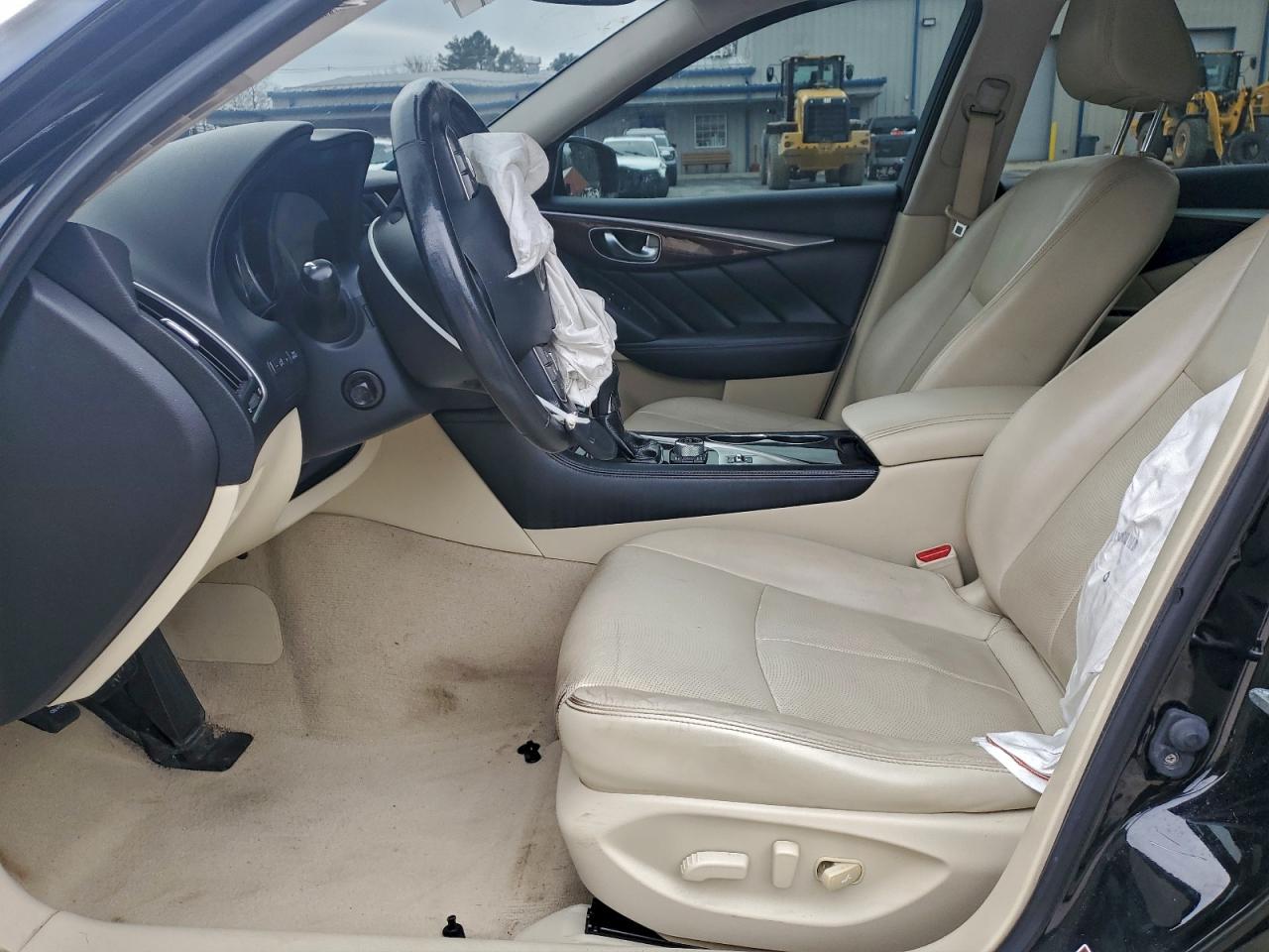 2015 Infiniti Q50 Base VIN: JN1BV7AR1FM414456 Lot: 94401285