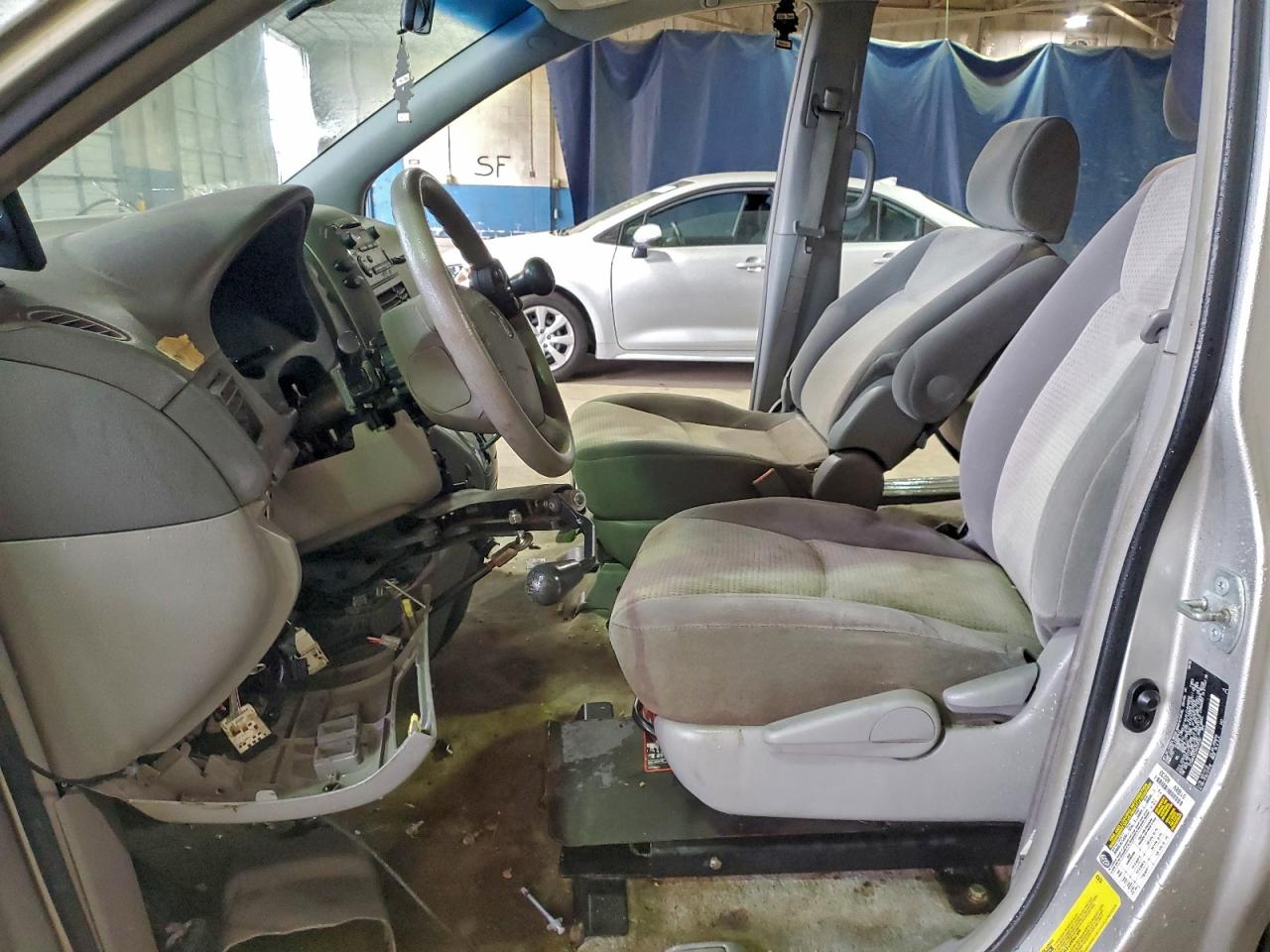 2010 Toyota Sienna Ce VIN: 5TDKK4CC3AS330097 Lot: 94312915