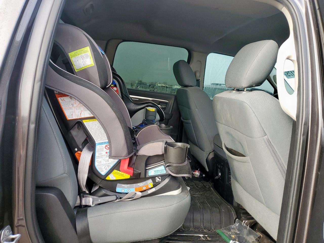 2017 Ram 1500 Slt VIN: 3C6RR6LT6HG573490 Lot: 90621175