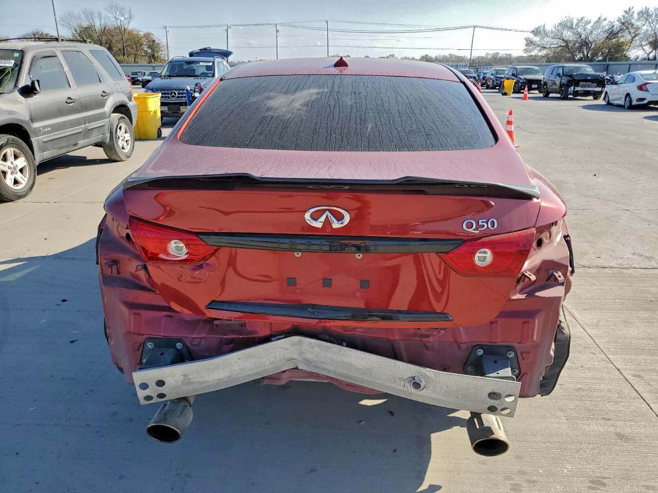 2015 Infiniti Q50 Base VIN: JN1BV7AP4FM330758 Lot: 93270585