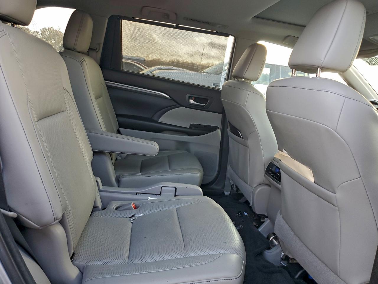 2018 Toyota Highlander Limited VIN: 5TDYZRFH8JS275298 Lot: 94263305