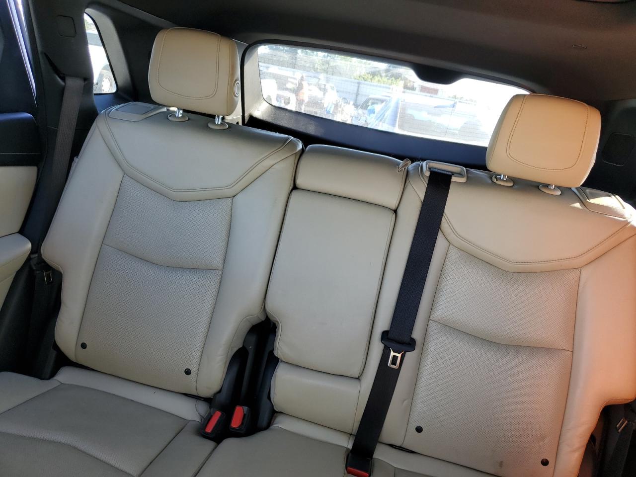 2017 Cadillac Xt5 Luxury VIN: 1GYKNBRS5HZ207303 Lot: 92823475