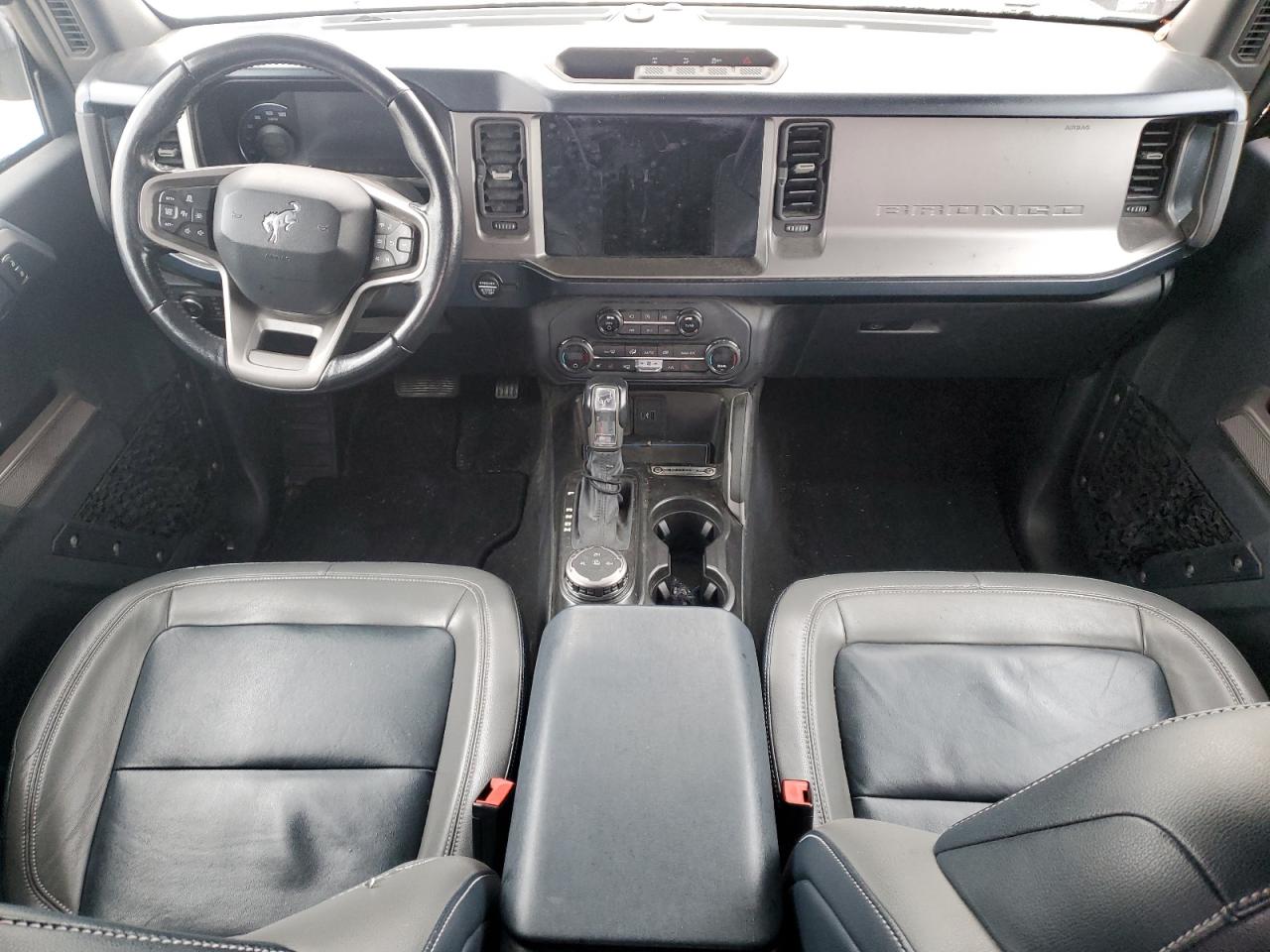 2021 Ford Bronco Base VIN: 1FMDE5BH7MLA92694 Lot: 92233955