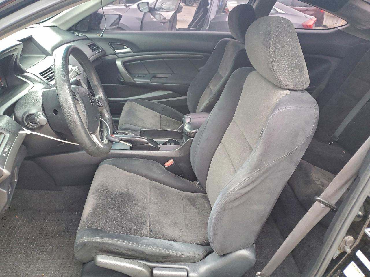 2010 Honda Accord Lx VIN: 1HGCS1B30AA011419 Lot: 94100735