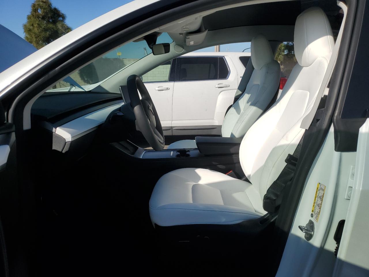 2023 Tesla Model Y VIN: 7SAYGAEE3PF873684 Lot: 90752965