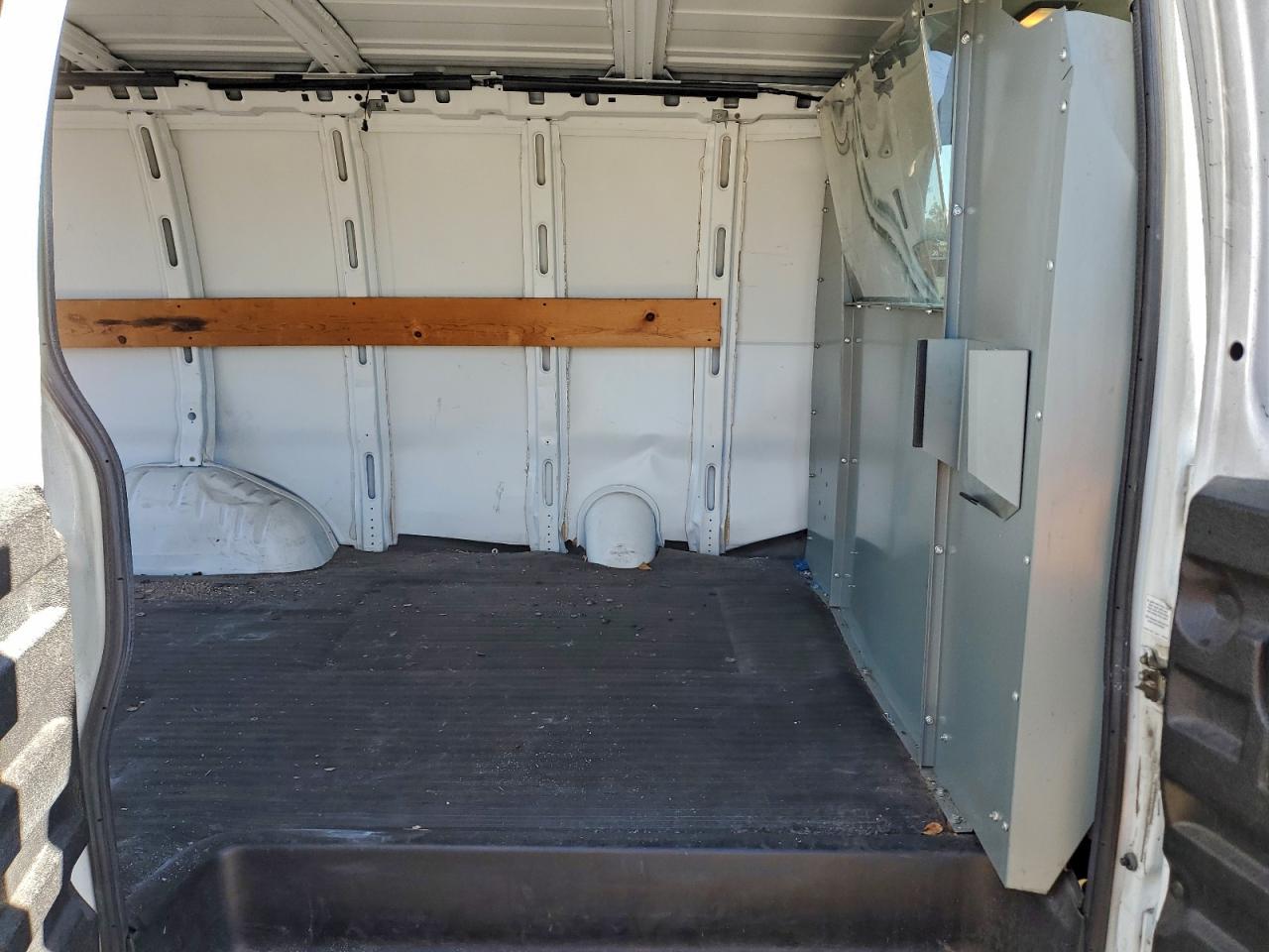 2001 Chevrolet Express G2500 VIN: 1GCFG25W911133317 Lot: 94119855