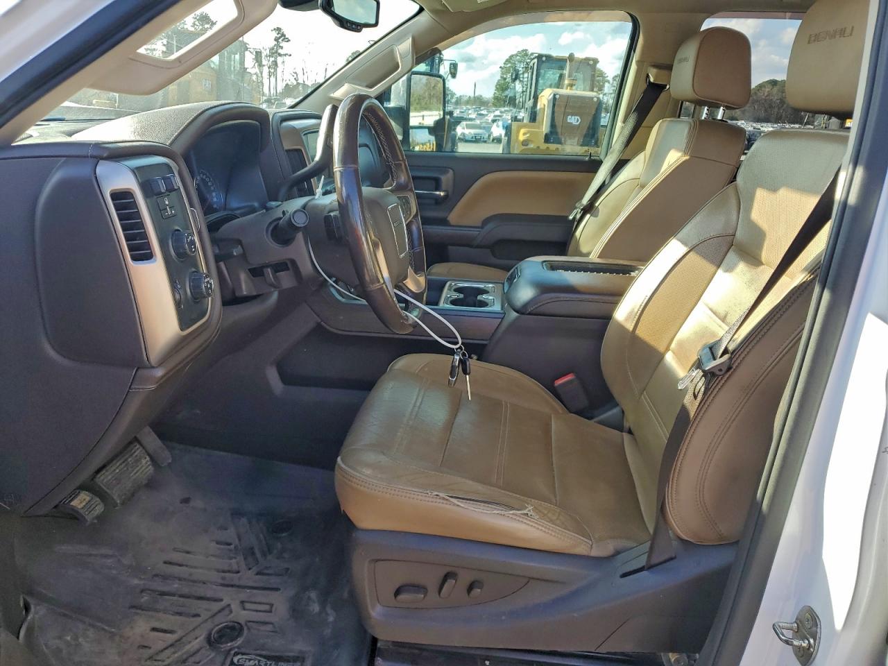 2018 GMC Sierra 2500Hd Denali VIN: 1GT12UEY4JF235228 Lot: 92938955