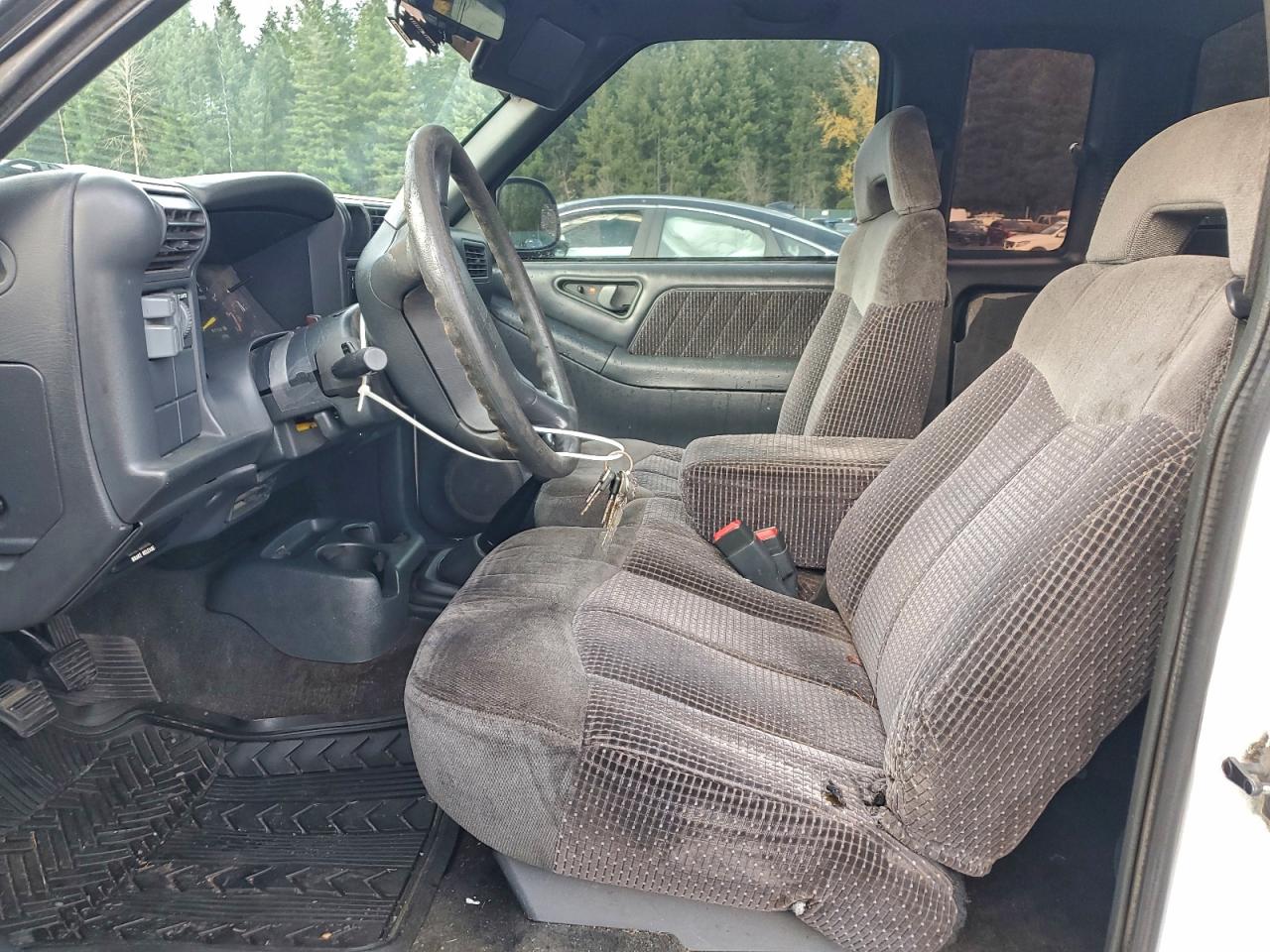 1996 GMC Sonoma VIN: 1GTCS1943T8509640 Lot: 94368335