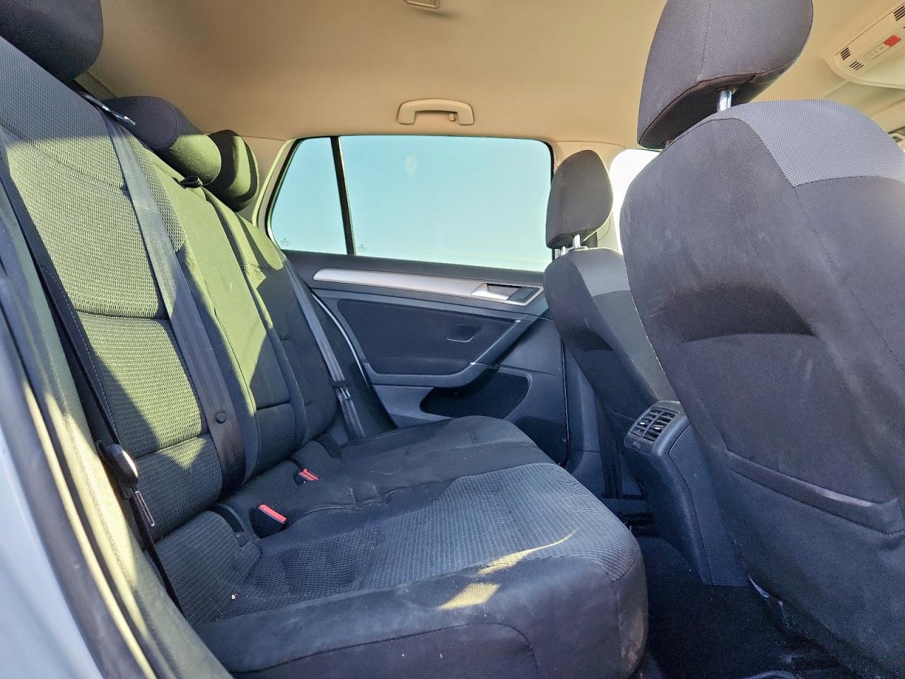 2016 Volkswagen Golf S/Se VIN: 3VW217AU5GM034925 Lot: 92452405