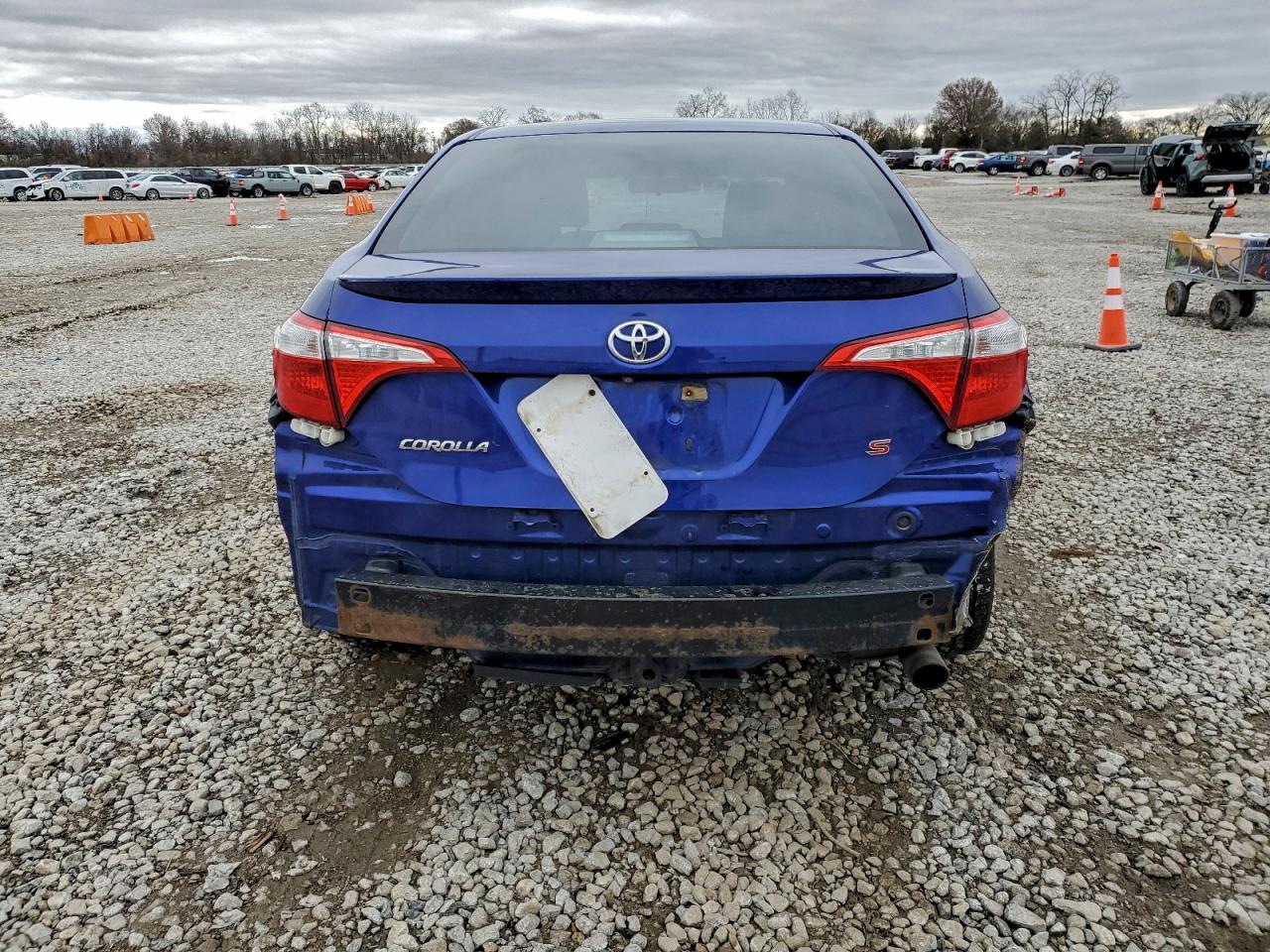 2015 Toyota Corolla L VIN: 5YFBURHE0FP235529 Lot: 94416955
