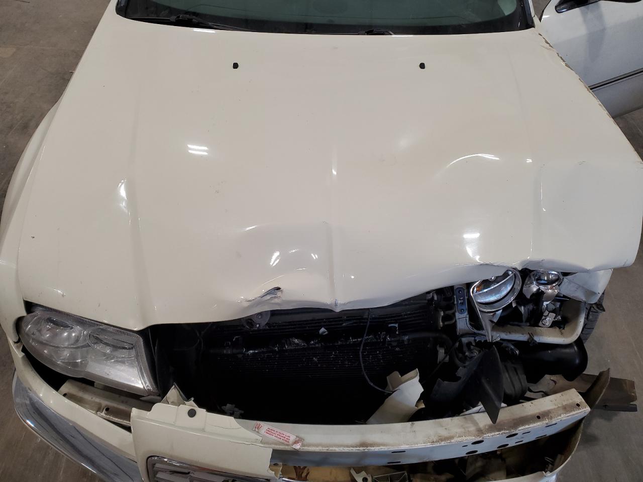 2008 Chrysler 300C VIN: 2C3KA63H28H335881 Lot: 92059005