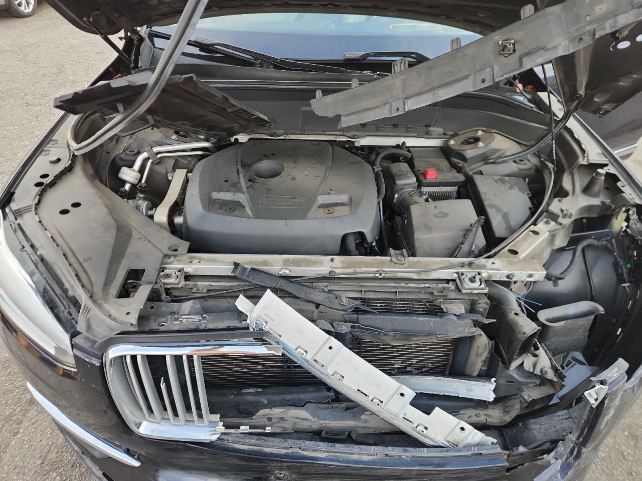 2016 Volvo Xc90 T6 VIN: YV4A22PL1G1024867 Lot: 92330485