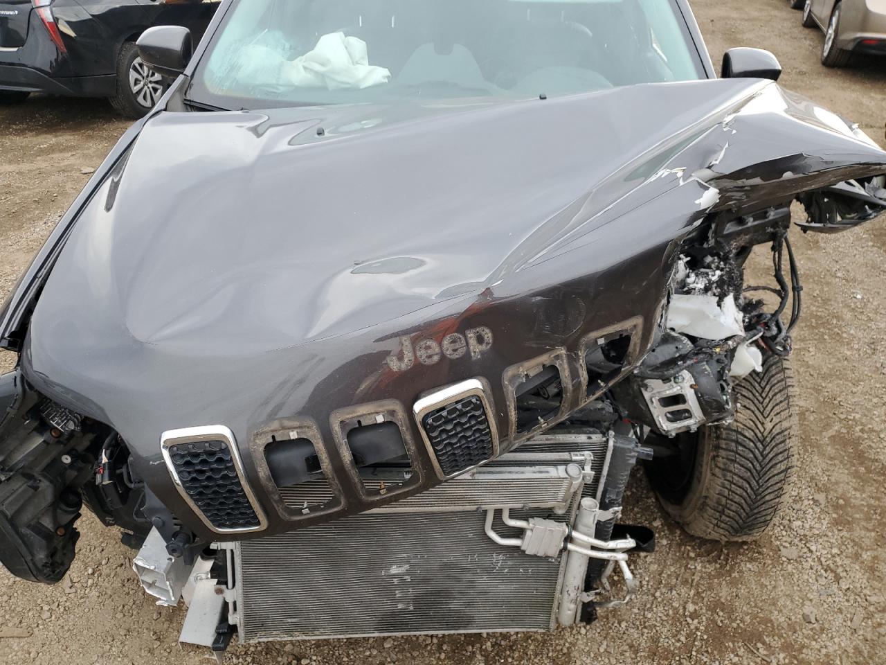 2019 Jeep Cherokee Latitude Plus VIN: 1C4PJMLBXKD355625 Lot: 92039645