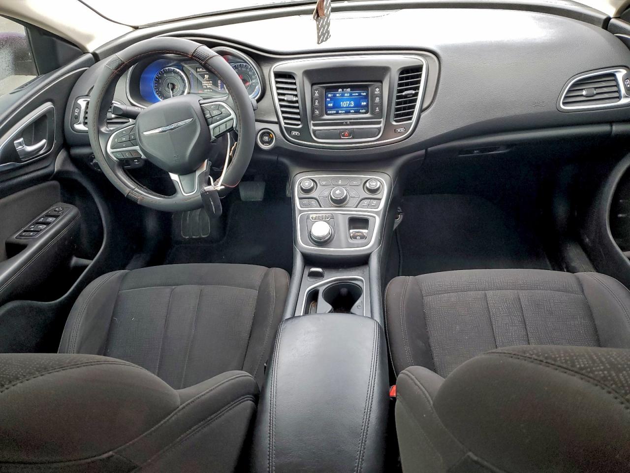 2015 Chrysler 200 Limited VIN: 1C3CCCAB3FN724187 Lot: 93882725