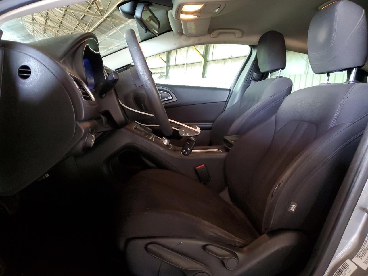 2015 Chrysler 200 Limited VIN: 1C3CCCAB3FN502412 Lot: 93566995