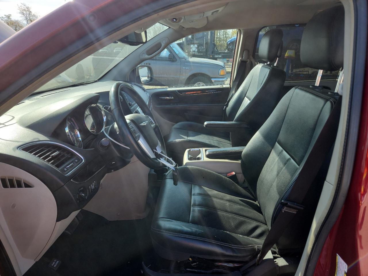 2013 Chrysler Town & Country Touring L VIN: 2C4RC1CG1DR737653 Lot: 91901335