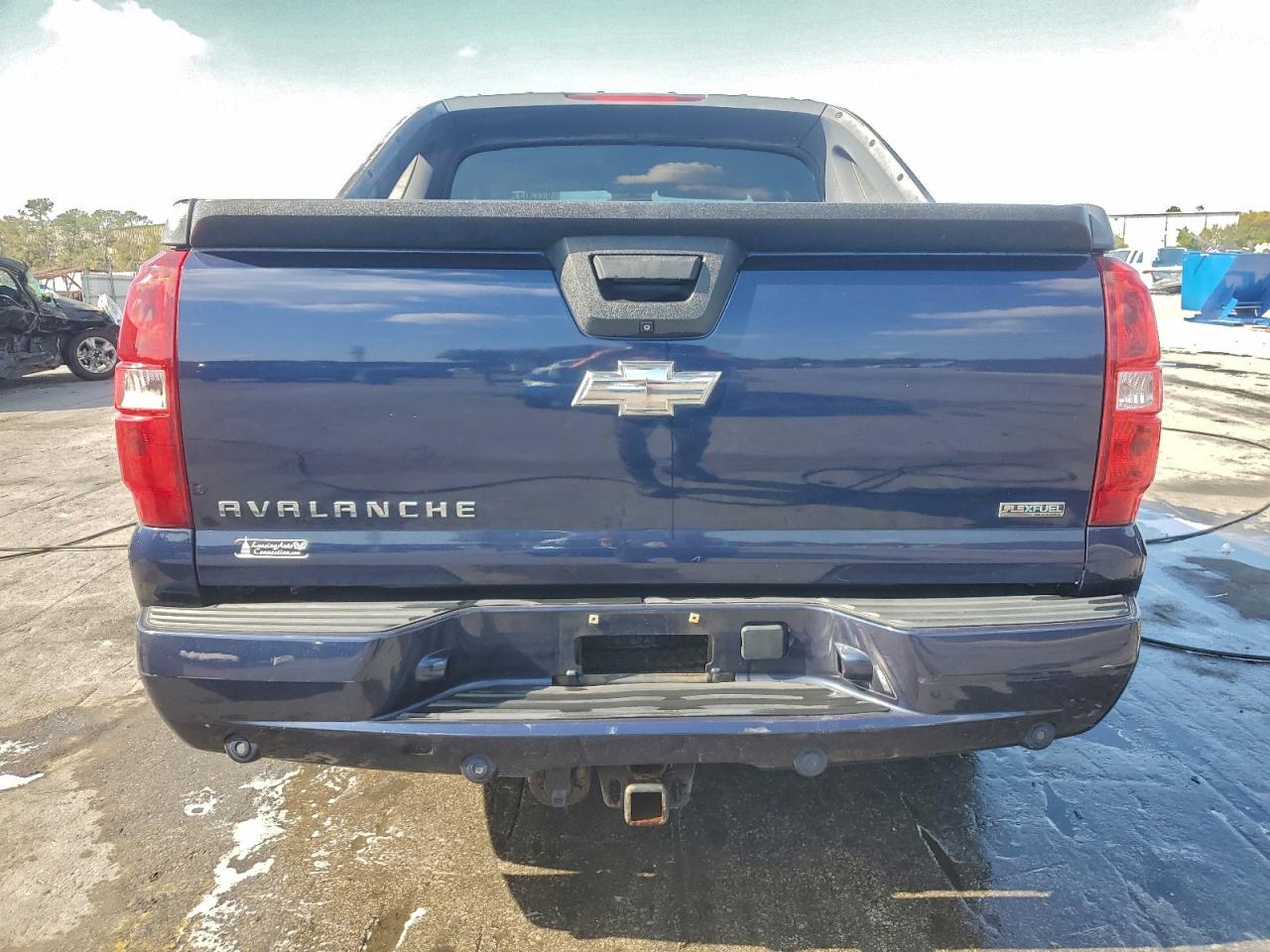 2010 Chevrolet Avalanche Ltz VIN: 3GNVKGE02AG256209 Lot: 93730275