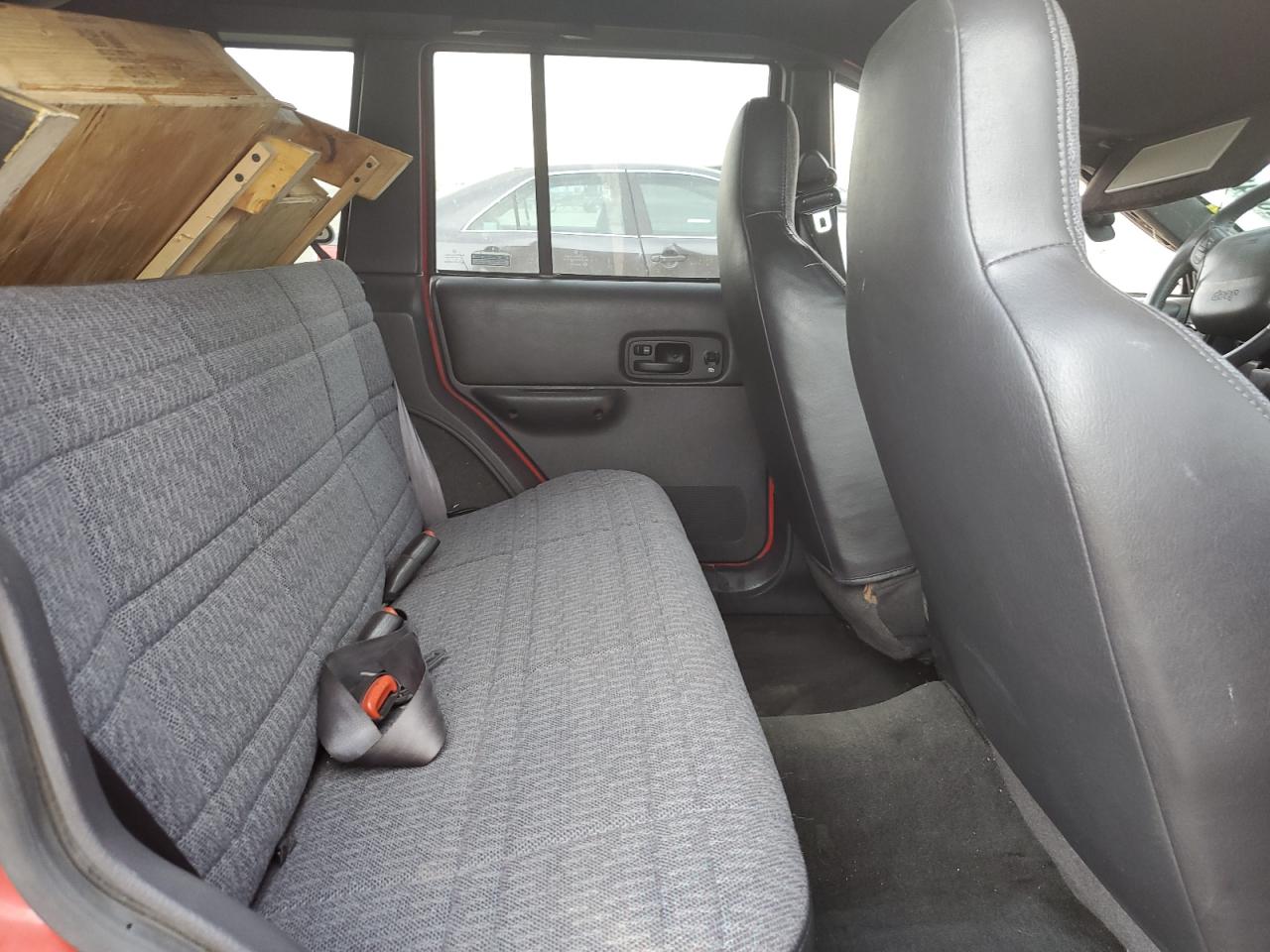 2001 Jeep Cherokee Sport VIN: 1J4FF48S31L549868 Lot: 91237485