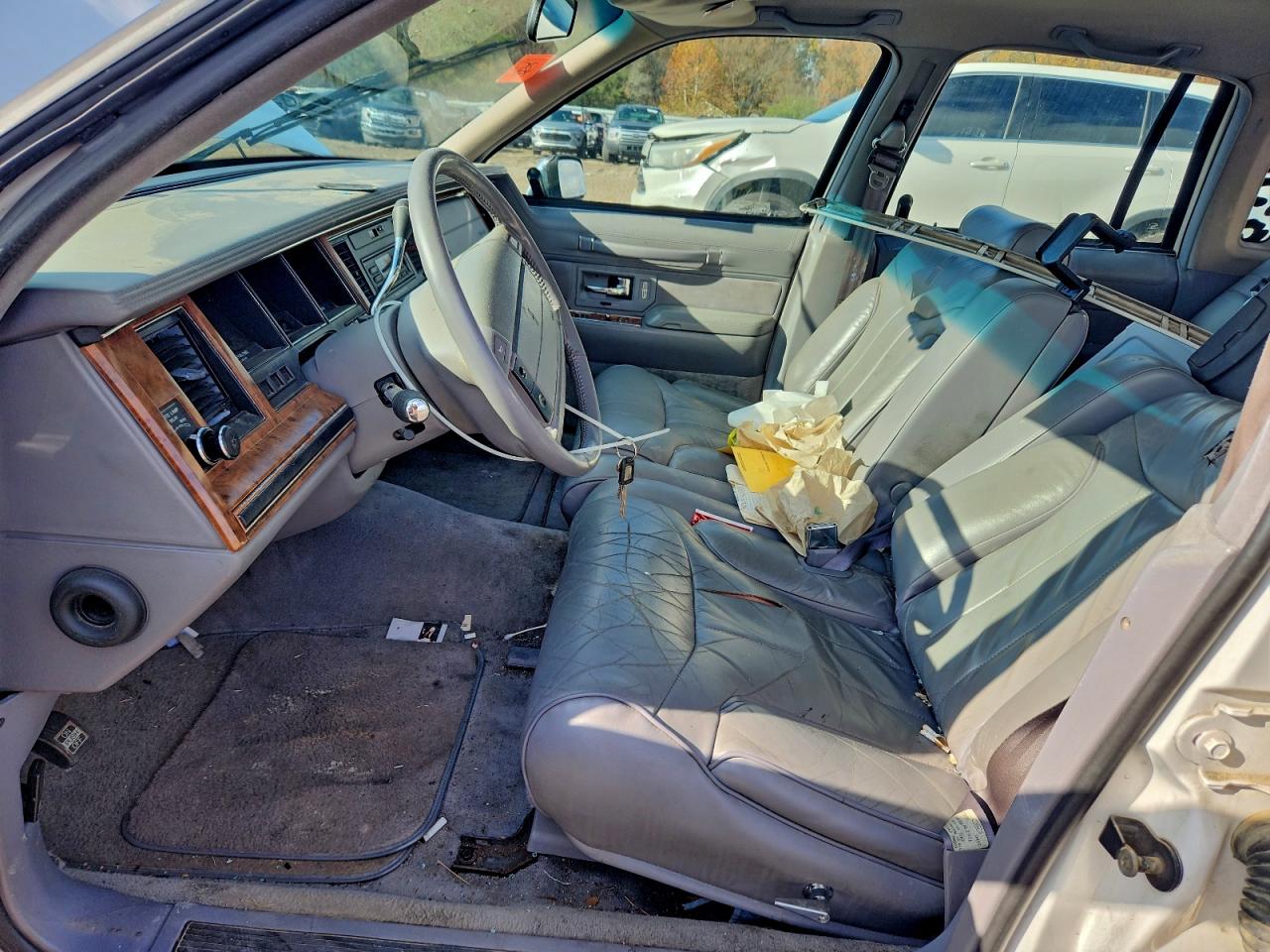 1994 Lincoln Town Car Signature VIN: 1LNLM82W6RY659244 Lot: 92612095