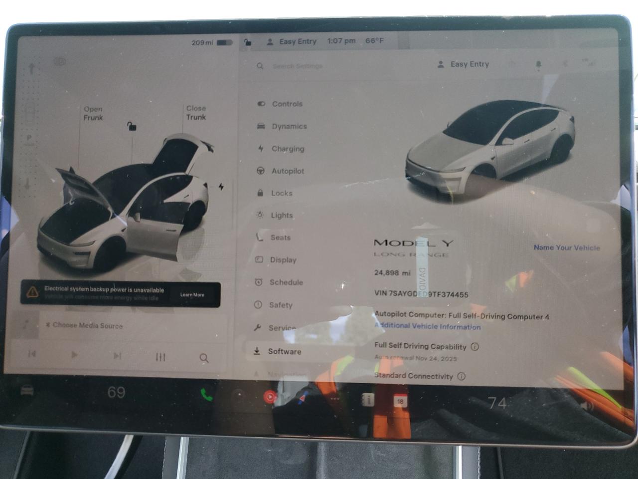 2026 Tesla Model Y VIN: 7SAYGDED9TF374455 Lot: 93256885