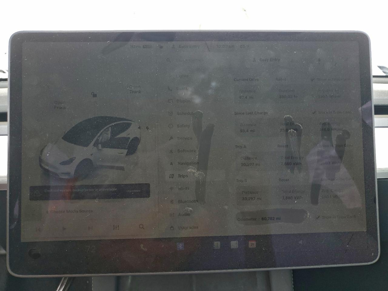 2024 Tesla Model Y VIN: 7SAYGAEE9RF211613 Lot: 93972545