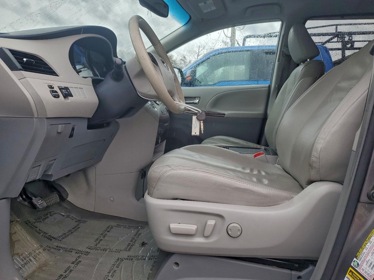 2014 Toyota Sienna Xle VIN: 5TDYK3DC1ES455012 Lot: 94453935