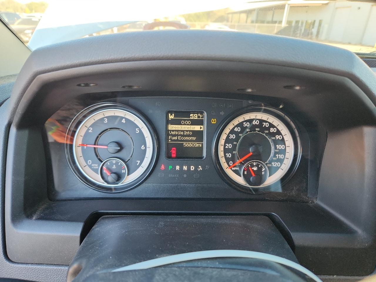 2018 Ram 1500 St VIN: 1C6RR6FG7JS341543 Lot: 90685655