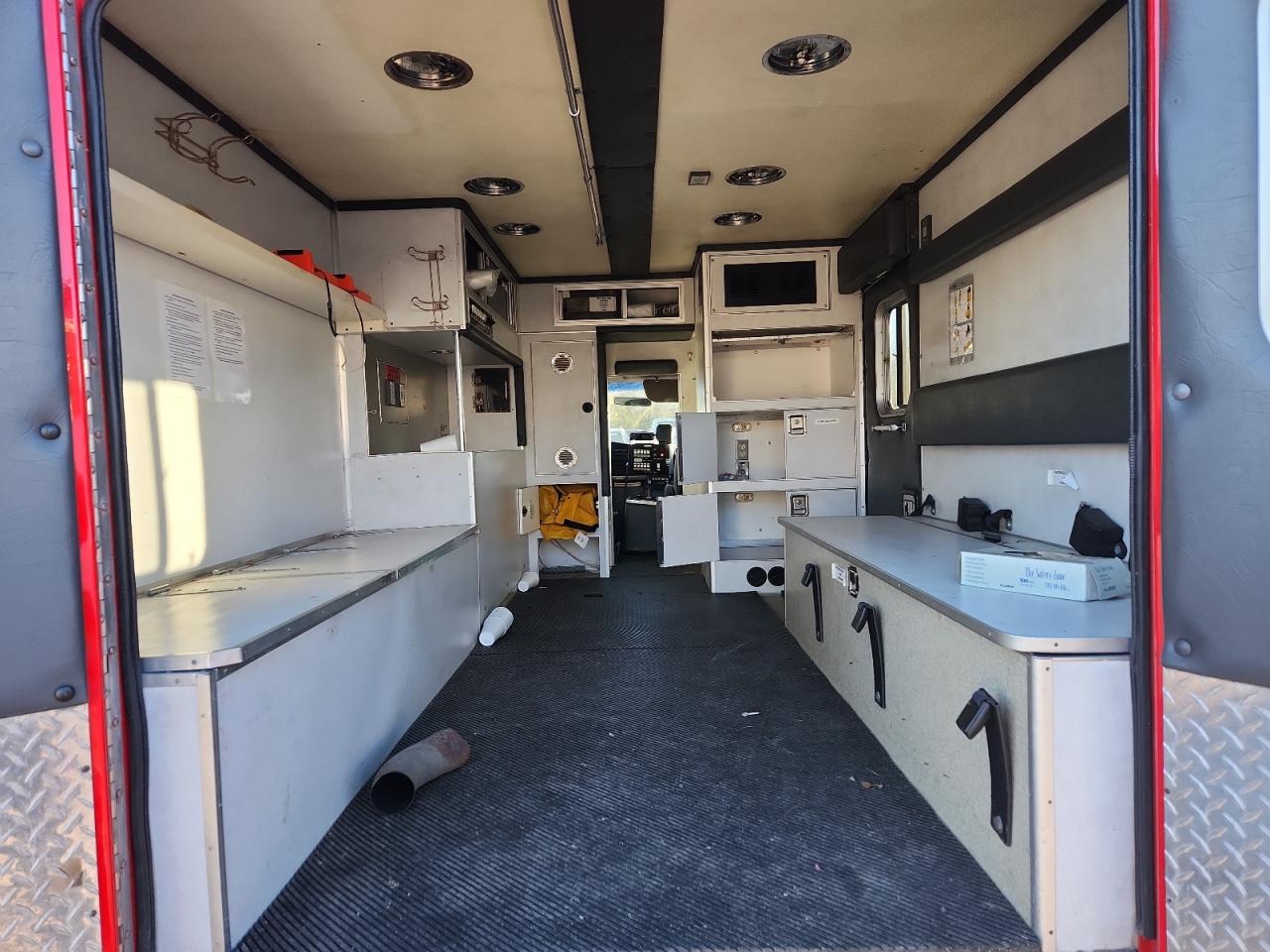 1995 Ford E350 Ambulance VIN: 1FDKE30FXSHC18110 Lot: 86822445