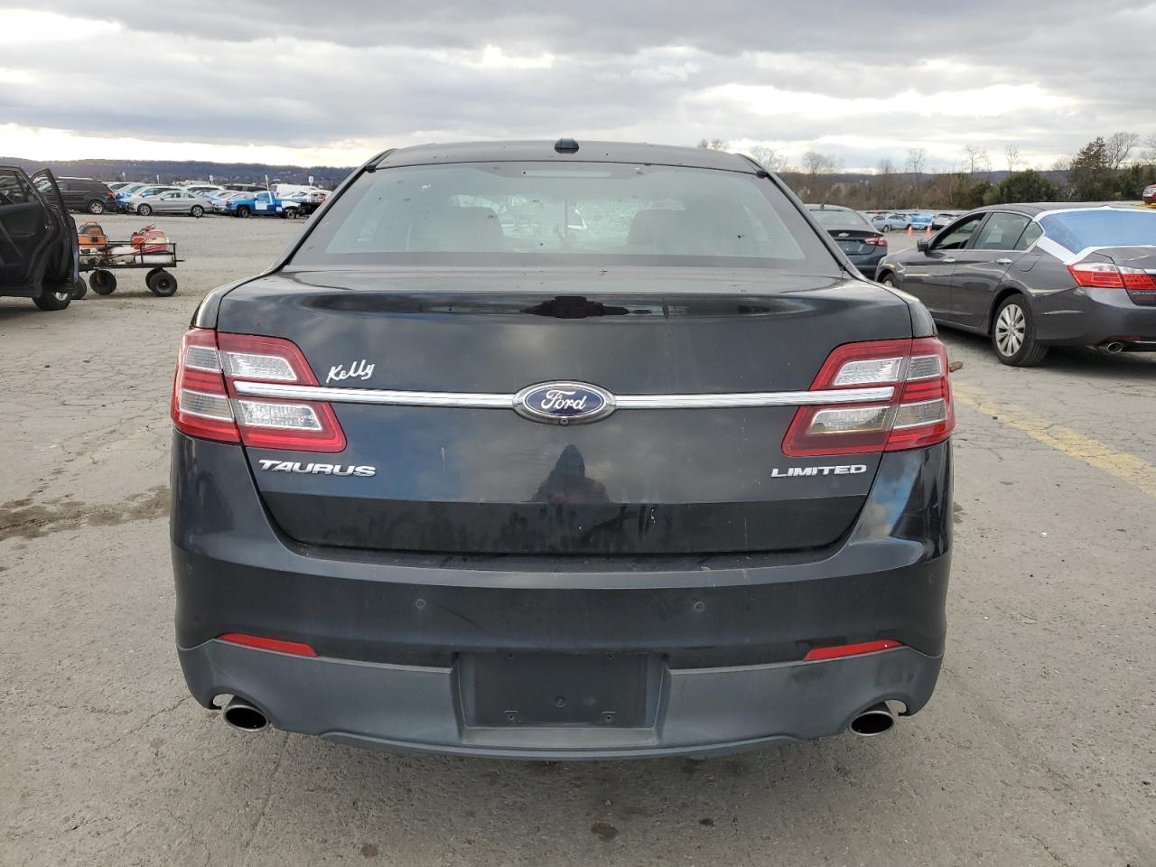 2015 Ford Taurus Limited VIN: 1FAHP2F84FG165658 Lot: 92872885