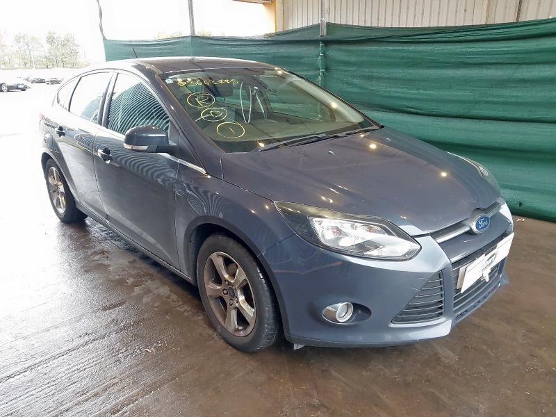 2014 FORD FOCUS 1.6 ZETEC NAVIGATOR 5DR