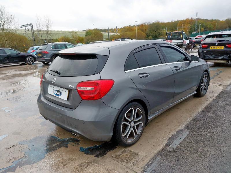 2013 MERCEDES-BENZ A CLASS A180 CDI BLUEEFFICIENCY SPORT 5DR