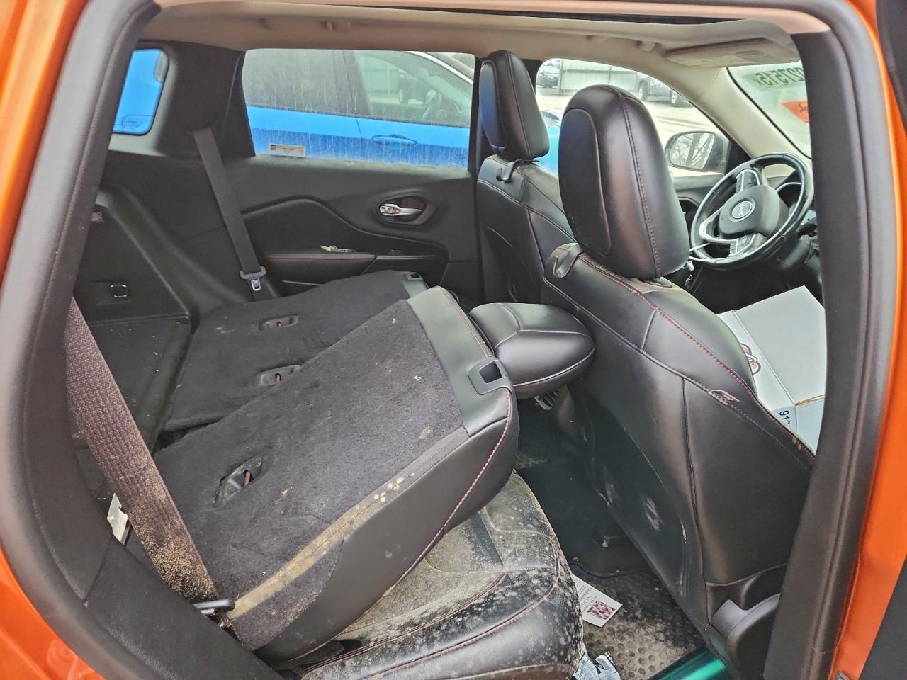 2015 Jeep Cherokee Trailhawk VIN: 1C4PJMBS1FW582486 Lot: 94027515