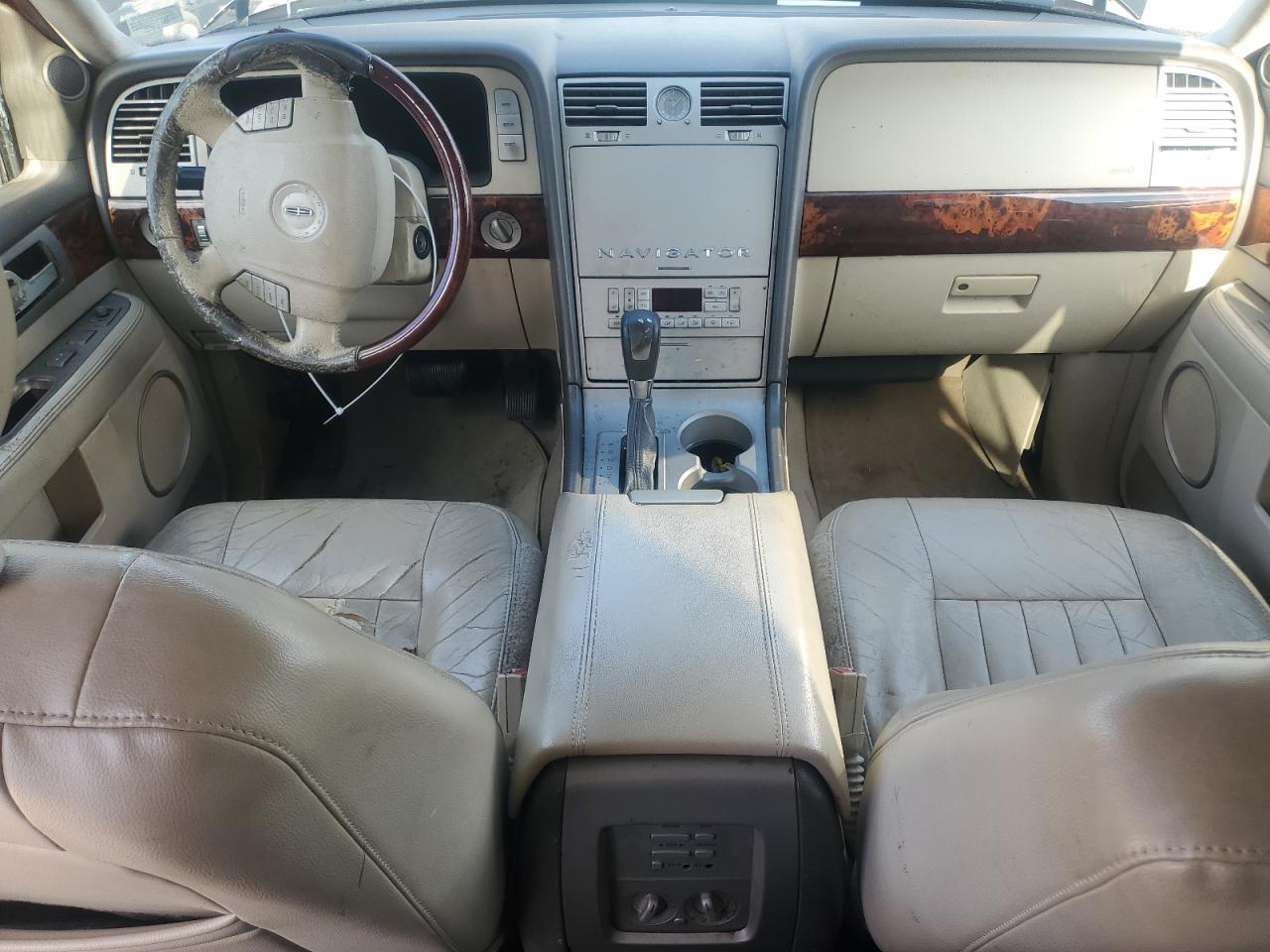 2004 Lincoln Navigator VIN: 5LMFU28RX4LJ38347 Lot: 93520295