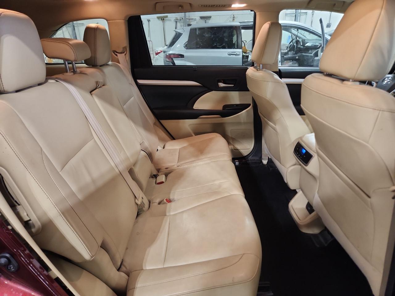 2017 Toyota Highlander Hybrid VIN: 5TDJGRFH1HS035818 Lot: 92933425