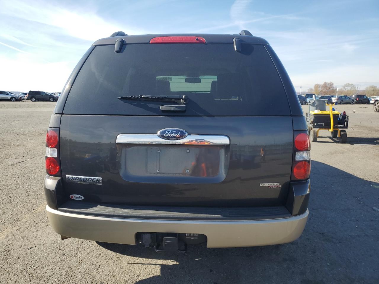 2007 Ford Explorer Eddie Bauer VIN: 1FMEU74847UB38870 Lot: 91650935