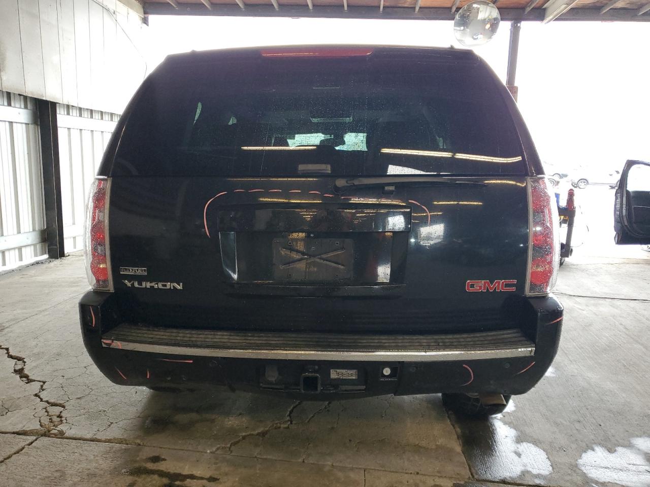 2009 GMC Yukon Denali VIN: 1GKFK03279R266436 Lot: 93072835