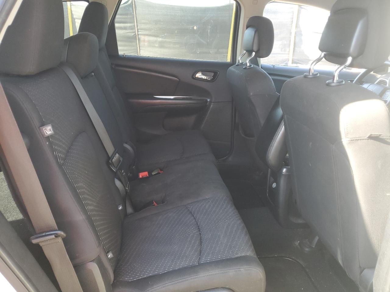 2018 Dodge Journey Se VIN: 3C4PDCAB7JT319419 Lot: 92995845