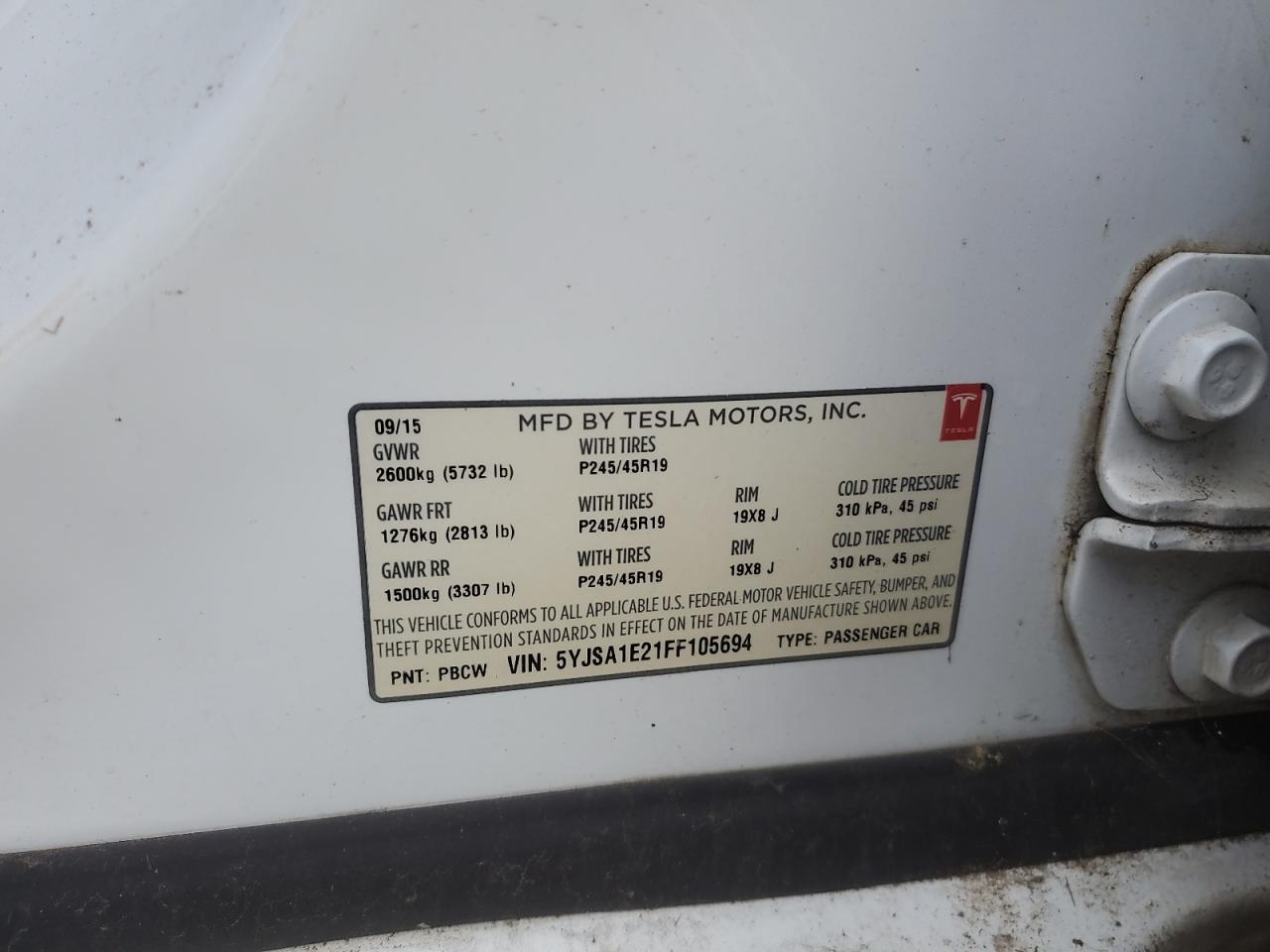 2015 Tesla Model S VIN: 5YJSA1E21FF105694 Lot: 84599805