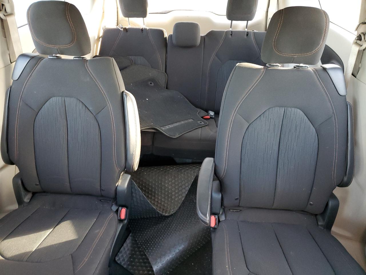 2017 Chrysler Pacifica Lx VIN: 2C4RC1CG7HR623078 Lot: 92888415