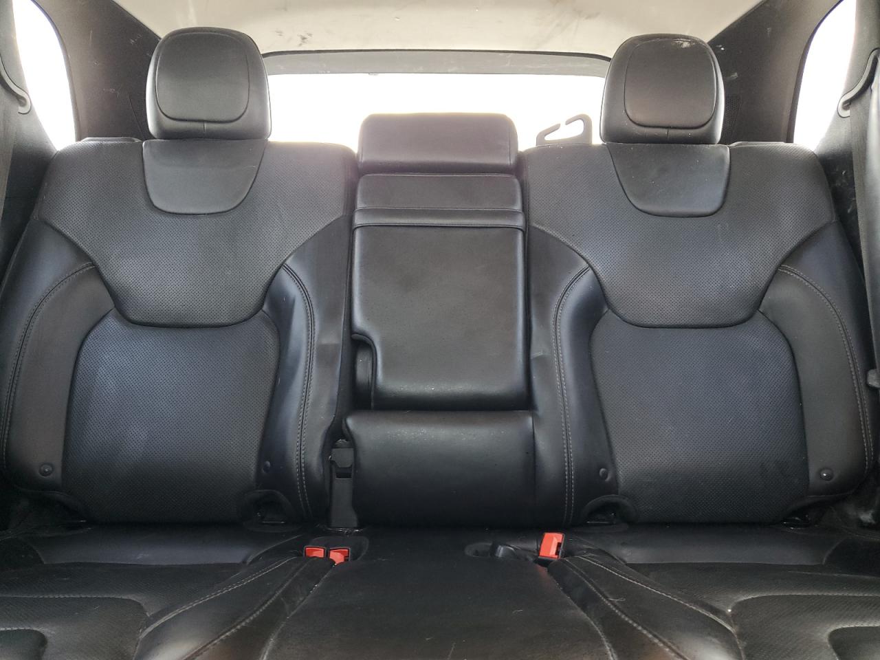 2019 Jeep Cherokee Limited VIN: 1C4PJLDB4KD302444 Lot: 93072945