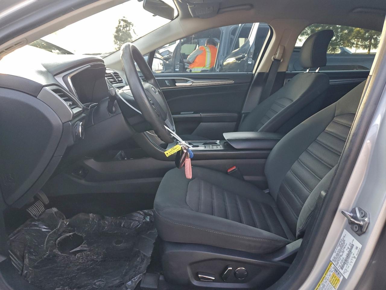 2017 Ford Fusion Se Hybrid VIN: 3FA6P0LU0HR323566 Lot: 94125575