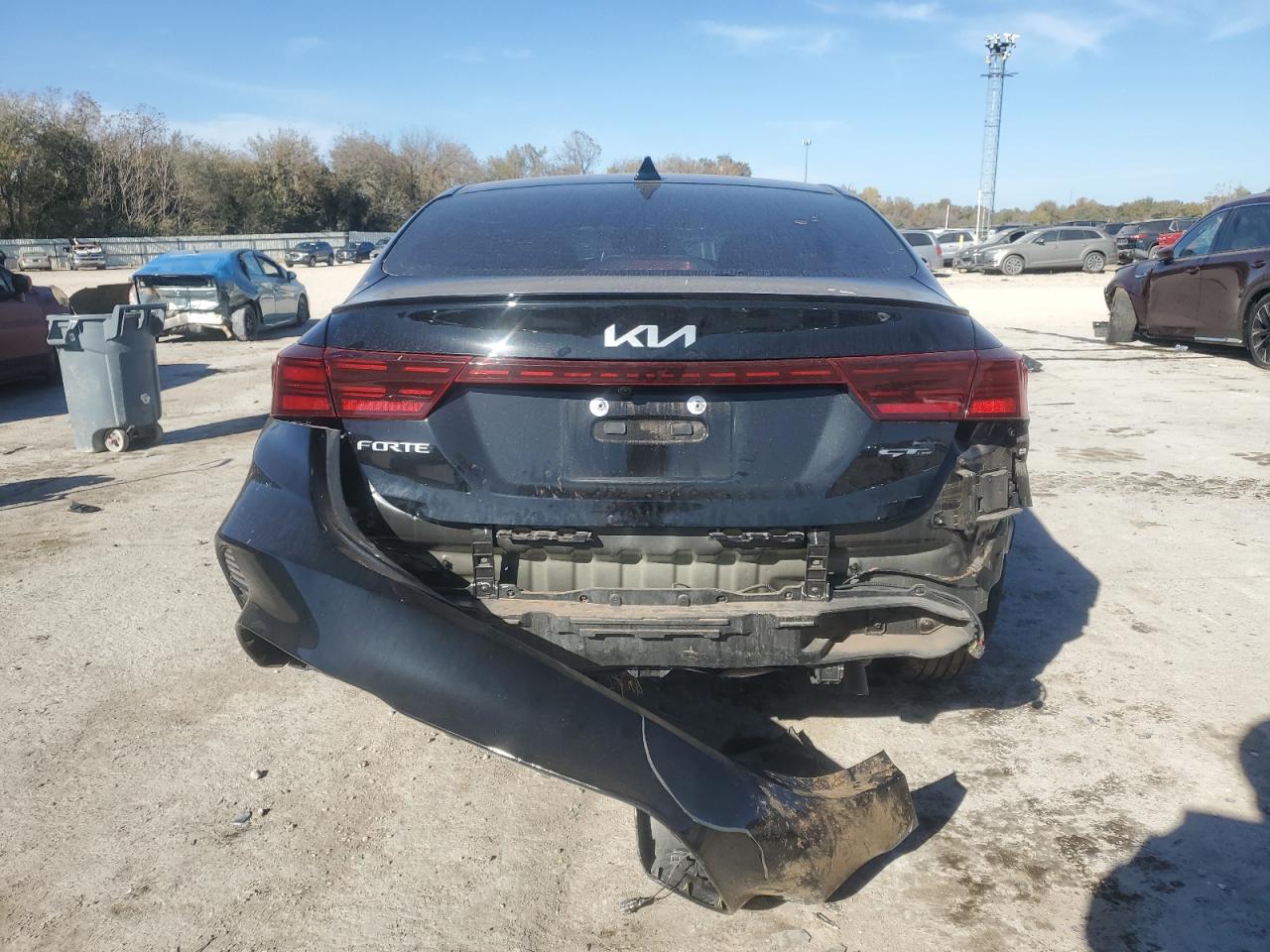 2024 Kia Forte Gt Line VIN: 3KPF54AD8RE779303 Lot: 92058705