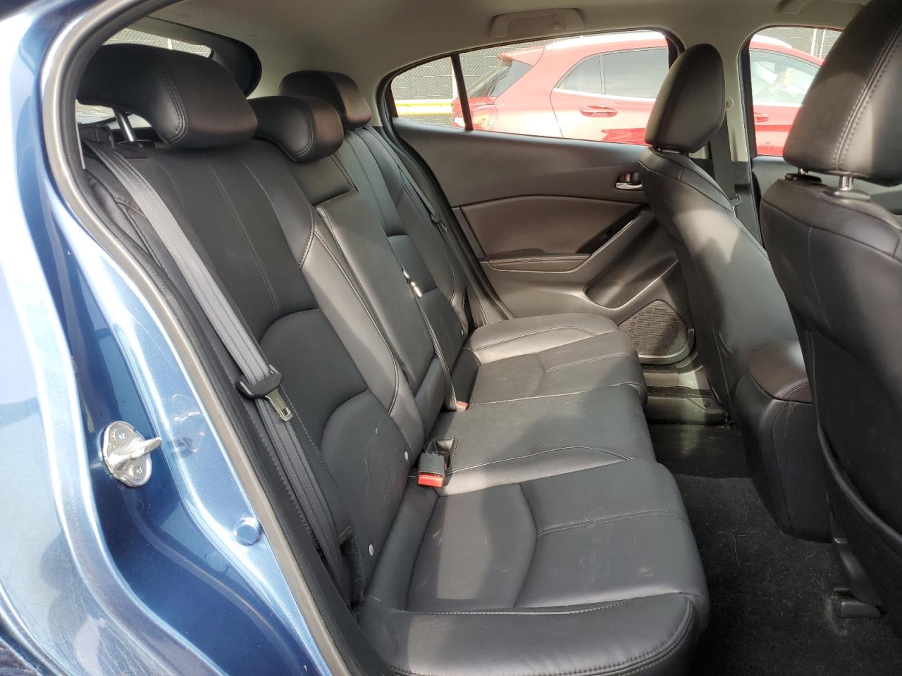 2018 Mazda 3 Touring VIN: 3MZBN1L30JM267818 Lot: 91205205