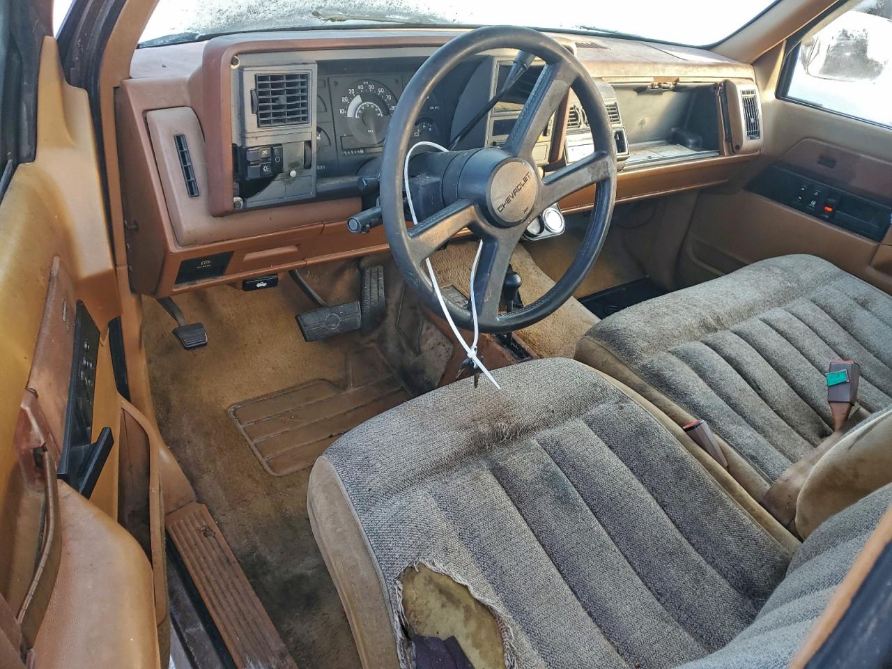 1989 Chevrolet Gmt-400 K1500 VIN: 2GCEK19K9K1183366 Lot: 93939135